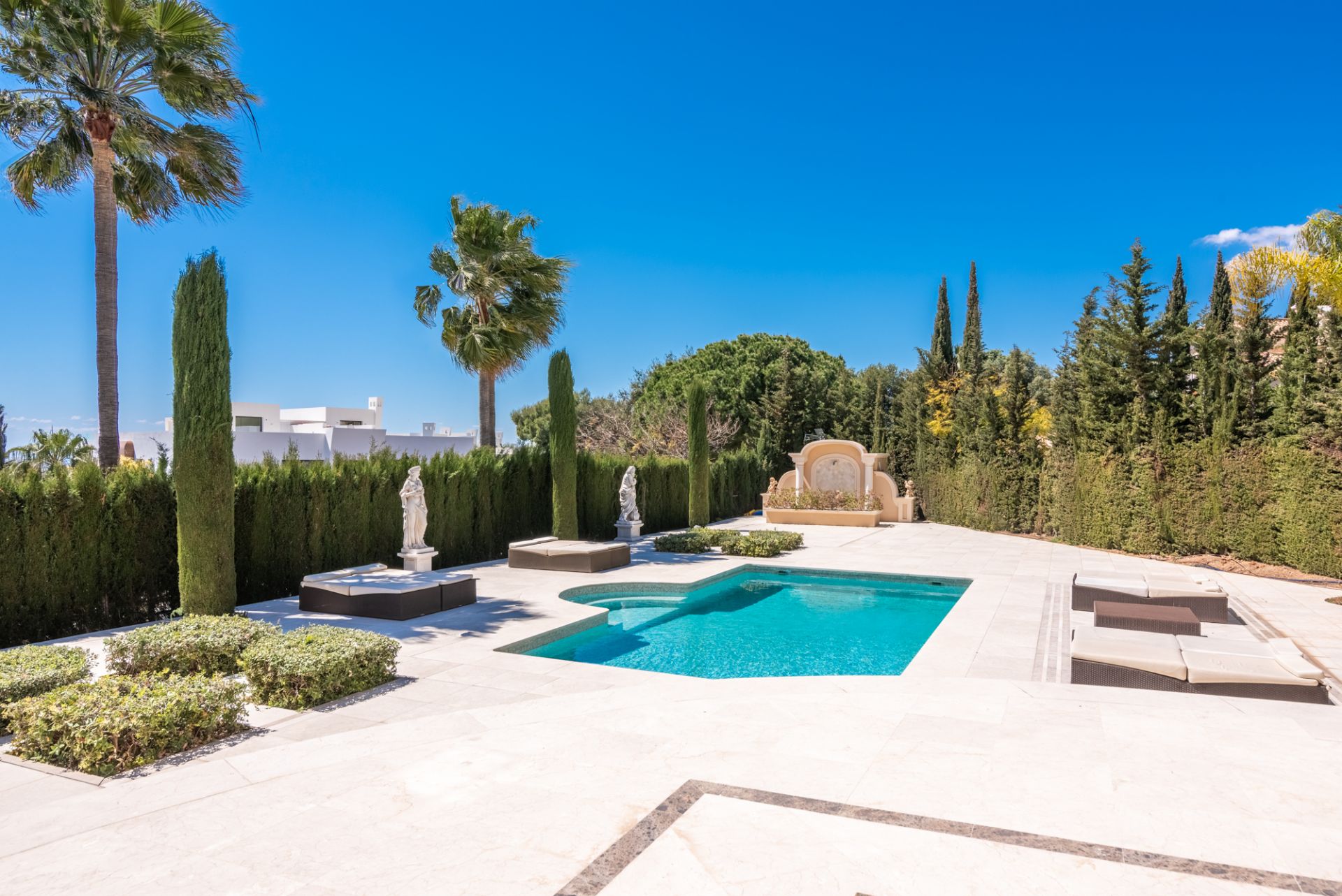 Villa for sale in the prestigious Sierra Blanca community