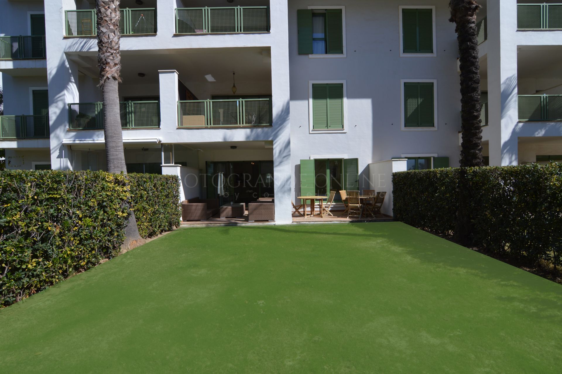 Fantastic ground floor apartment with a private garden in Jungla del Loro