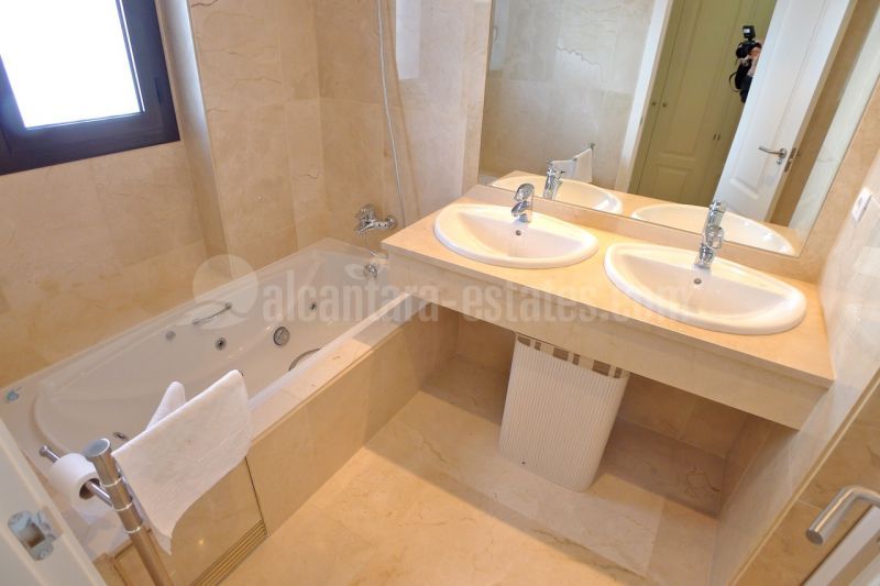 Development in Azalea Beach, Marbella