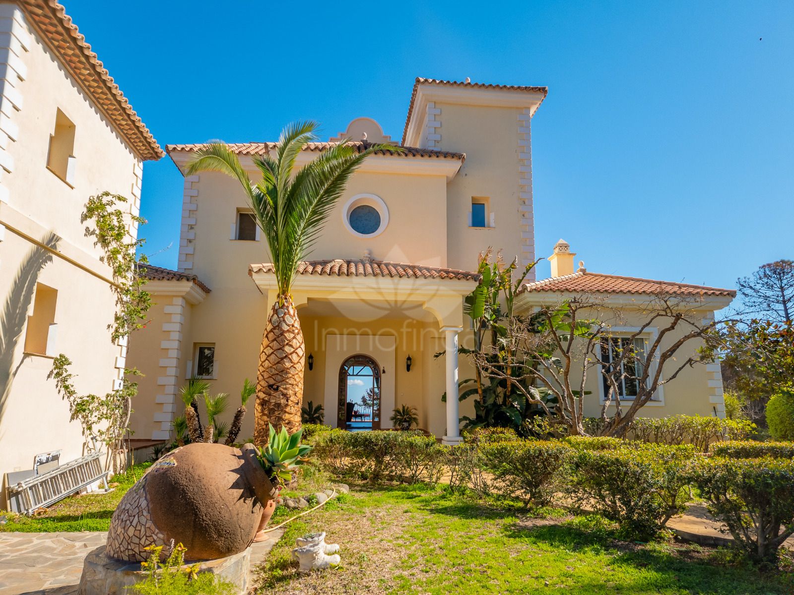 Villa in Estepona