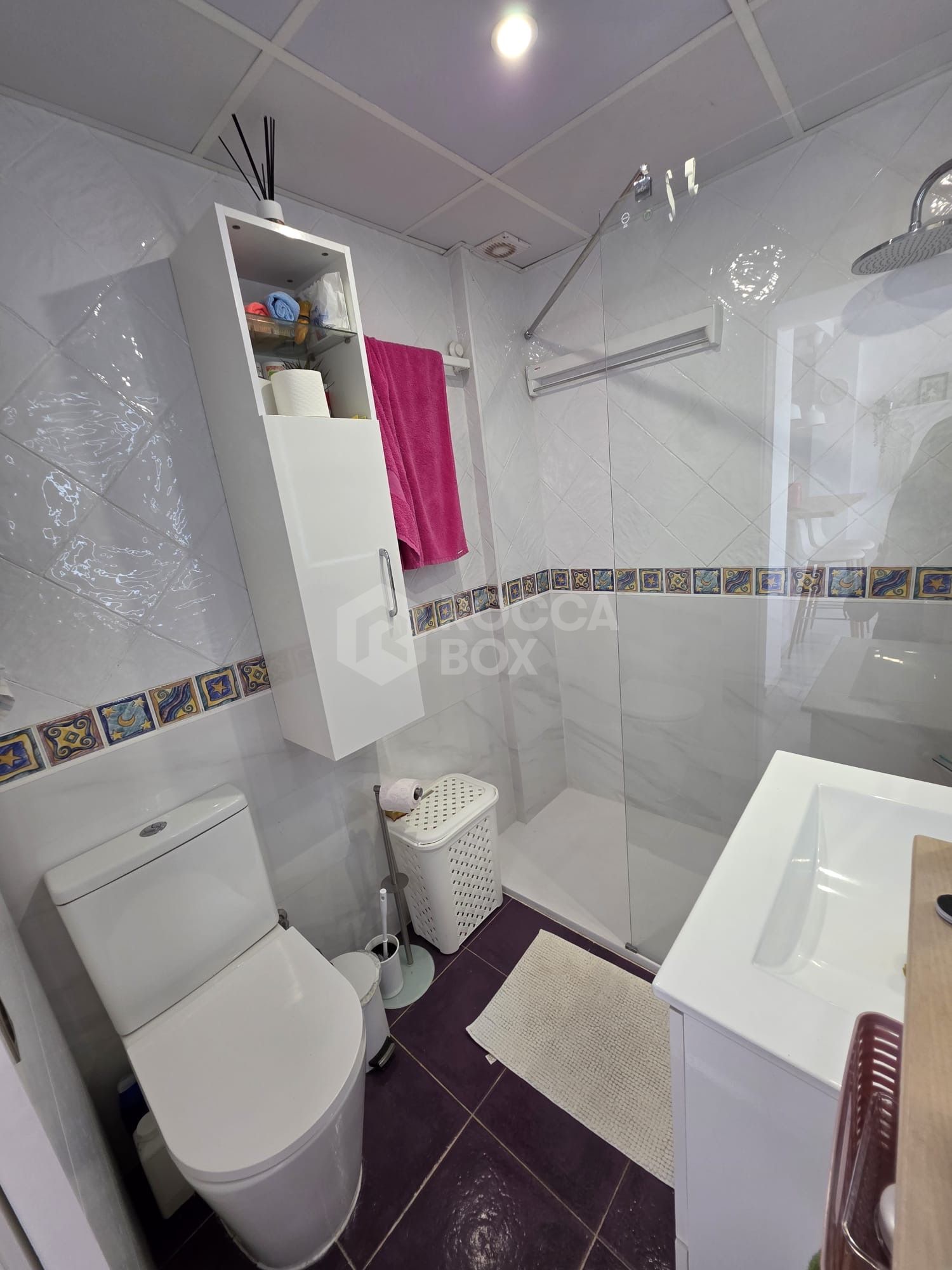 Exclusive Seafront Apartment with Stunning Sea Views for sale In Sabinillas