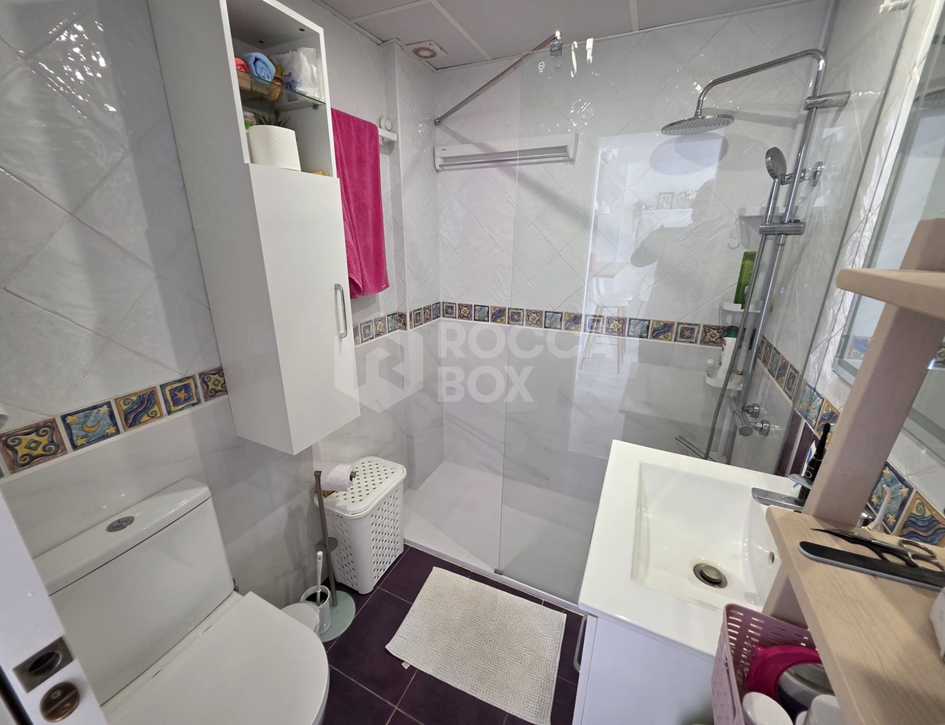 Exclusive Seafront Apartment with Stunning Sea Views for sale In Sabinillas