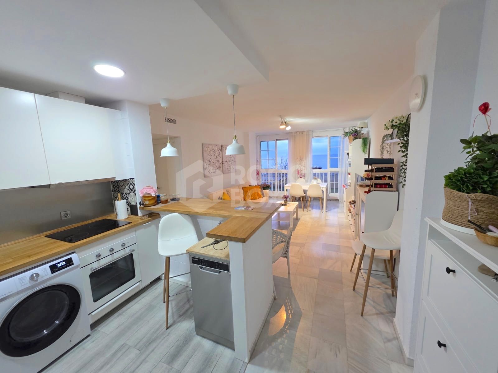 Exclusive Seafront Apartment with Stunning Sea Views for sale In Sabinillas