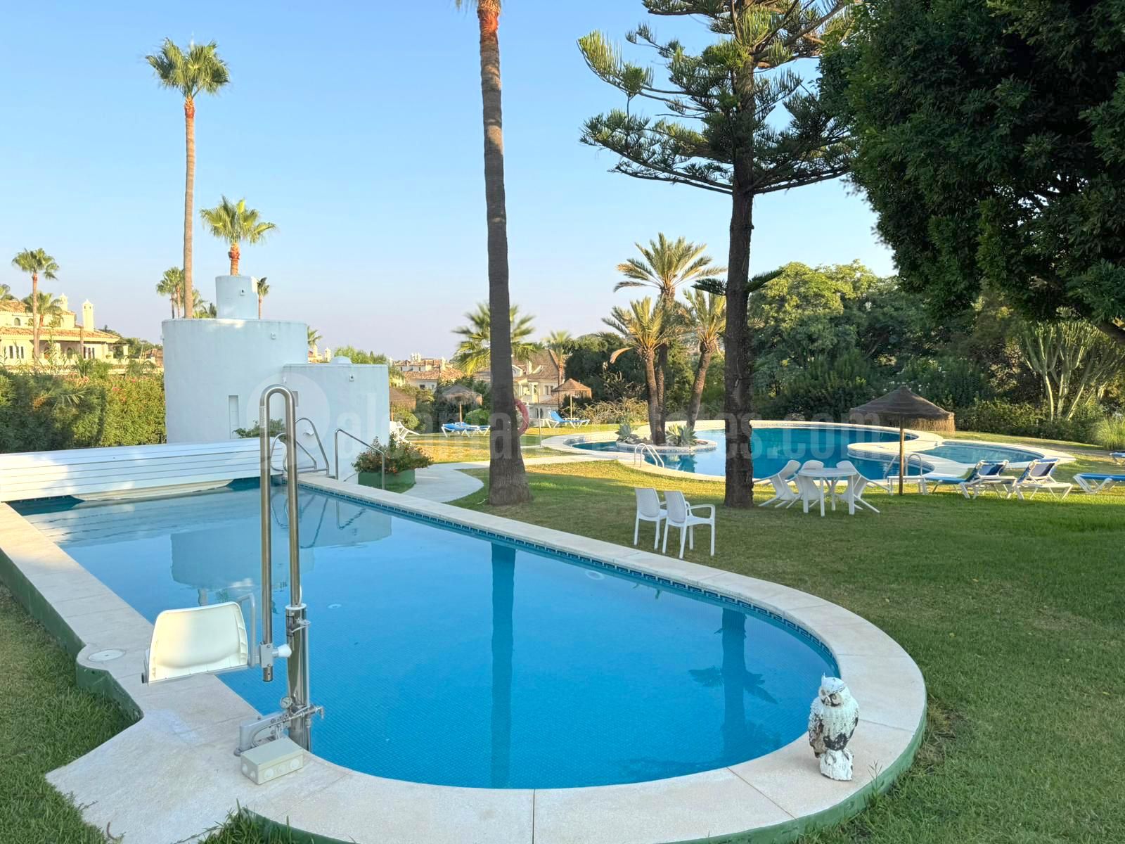 Duplex en Country Club Las Brisas, Marbella