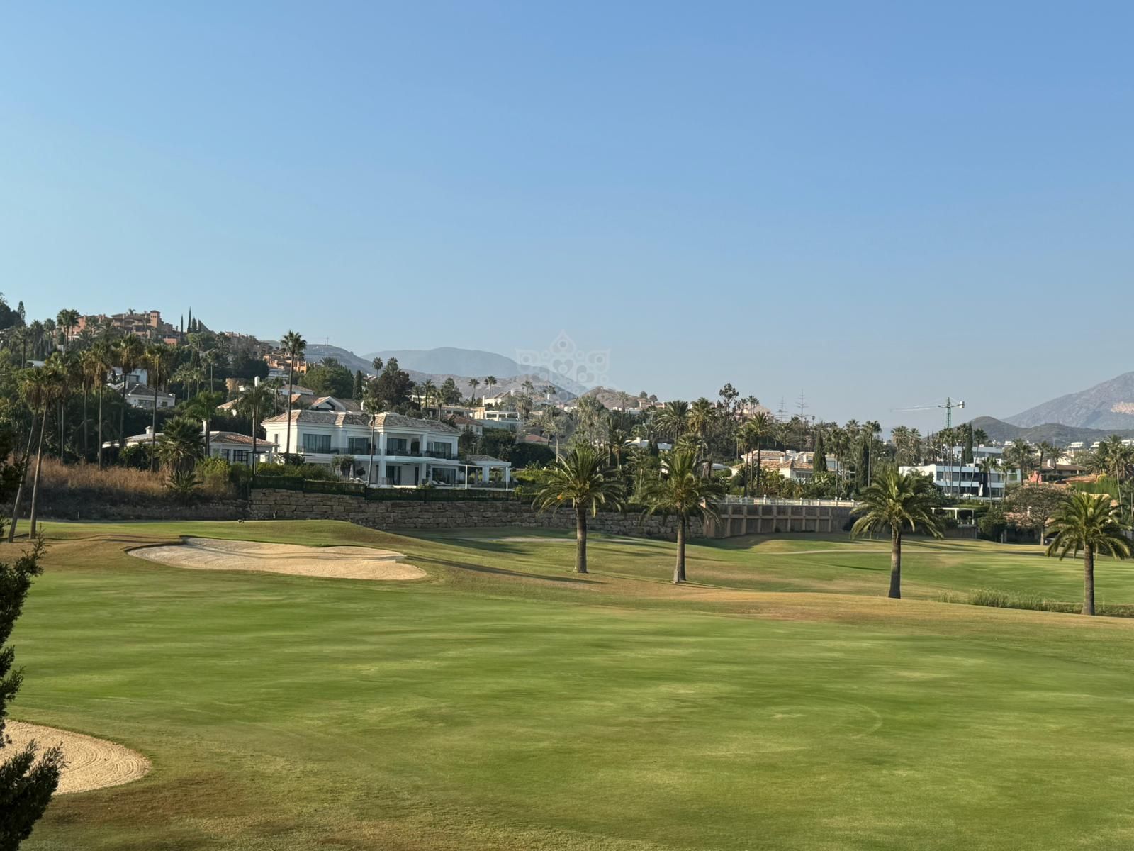 Duplex in Country Club Las Brisas, Marbella