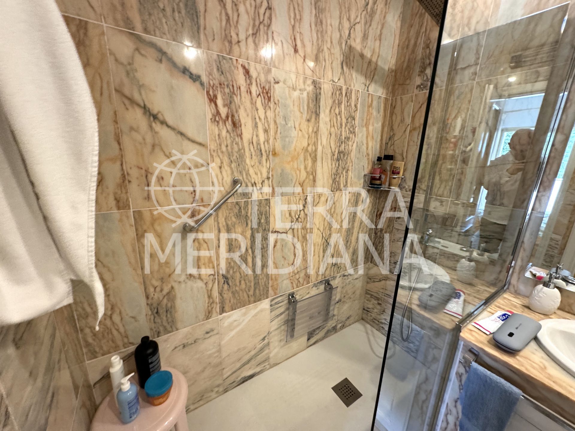 Duplex in Country Club Las Brisas, Marbella