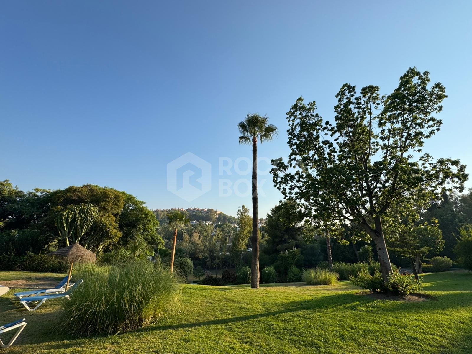 Duplex for sale in Las Brisas Country Club Nueva Andalucia