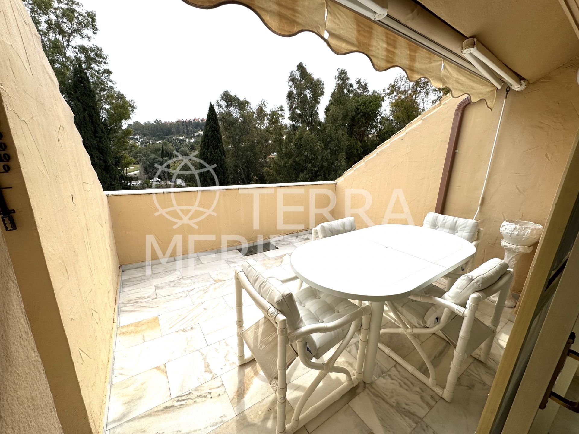 Duplex in Country Club Las Brisas, Marbella