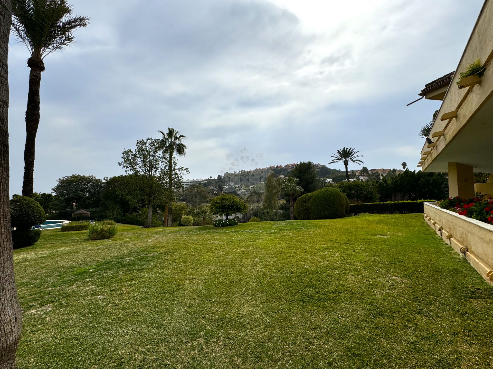 Duplex in Country Club Las Brisas, Marbella