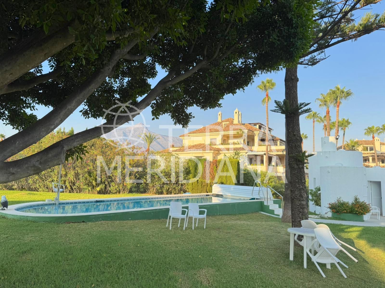 Duplex in Country Club Las Brisas, Marbella