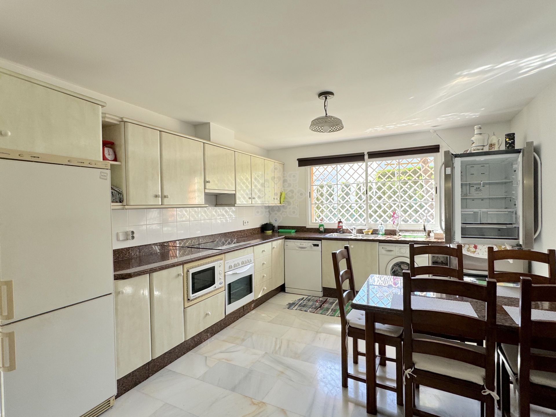 Chalet in Monte Biarritz, Estepona