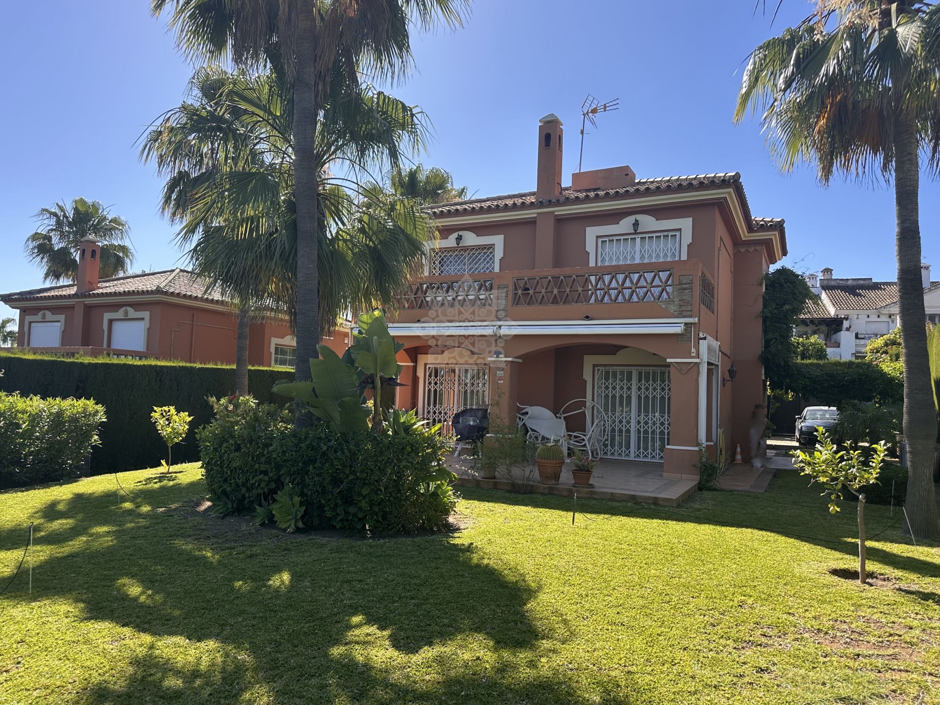 Chalet in Monte Biarritz, Estepona