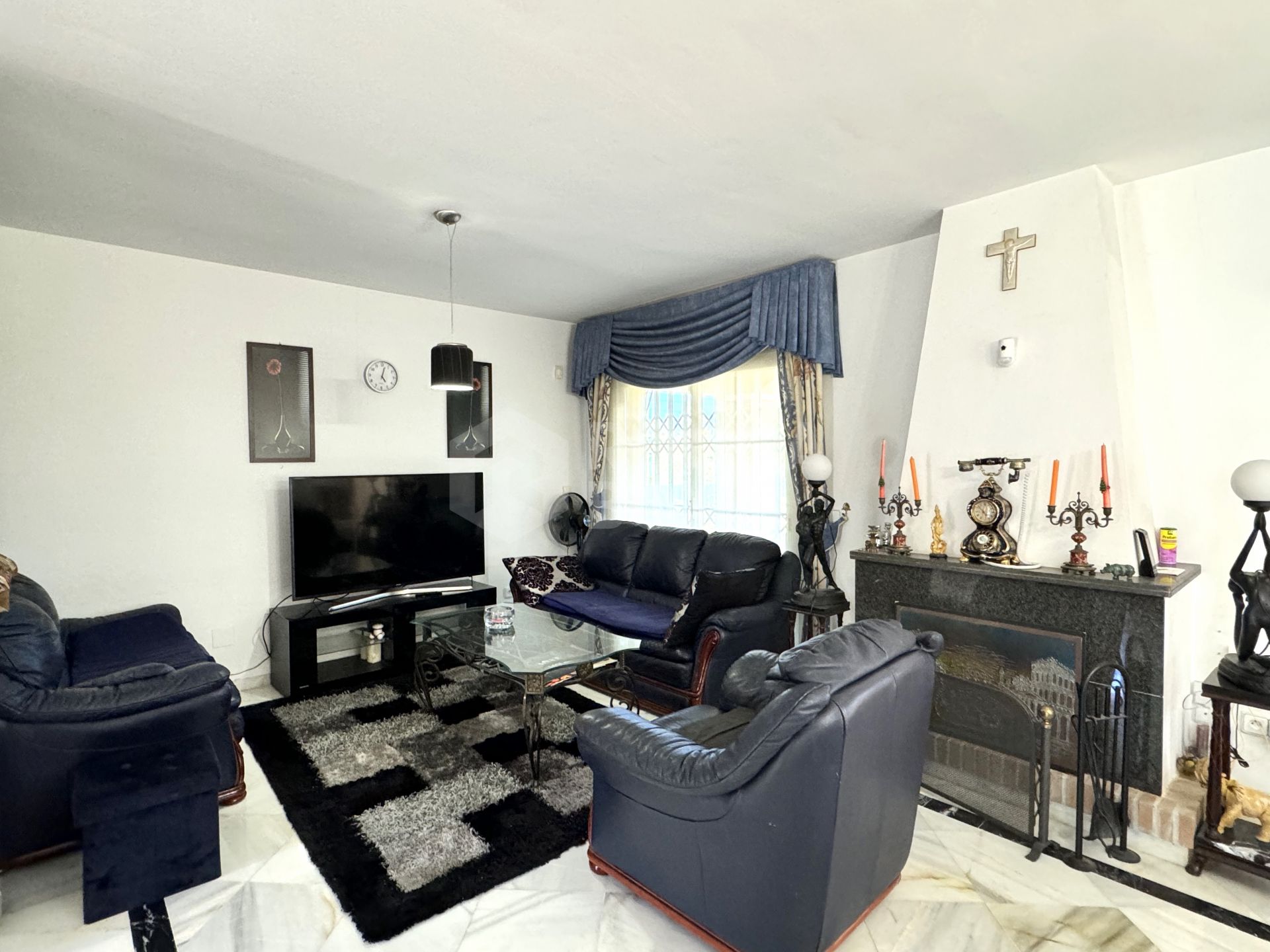 Mediterranean-style Detached Villa in Private Gated Community with Communal Amenities