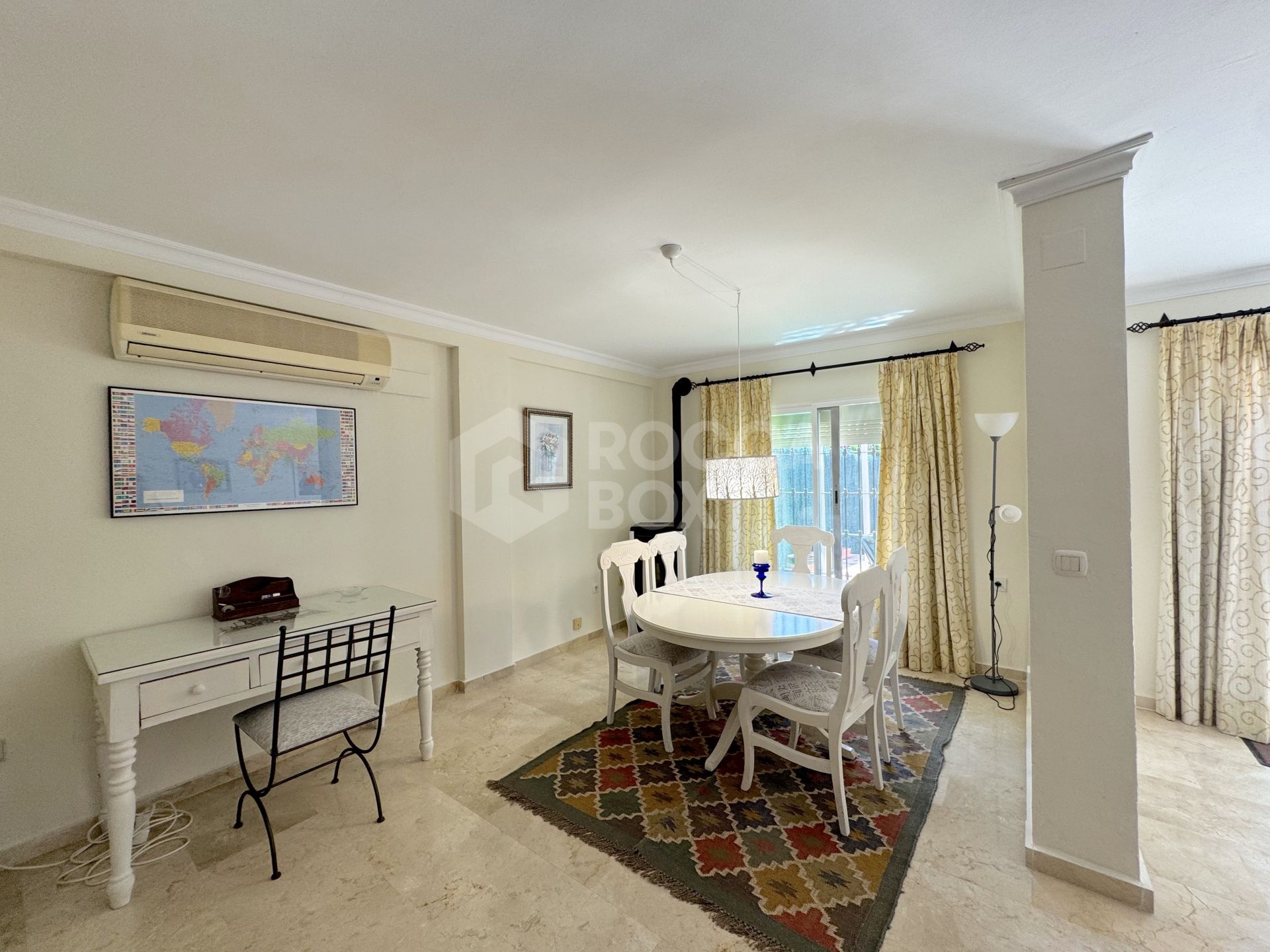 Townhouse for sale in Atalaya Estepona