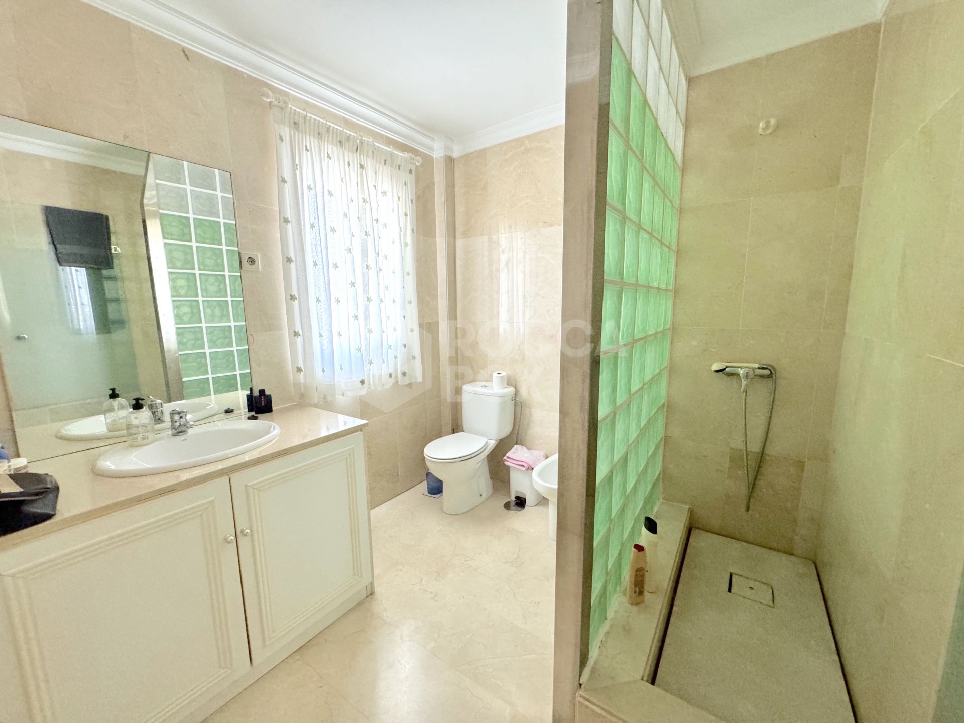 Townhouse for sale in Atalaya Estepona