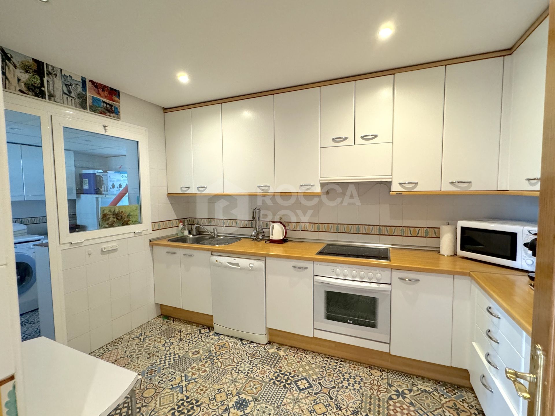 Exclusive Apartment for Sale in Costalita Urbanization, Estepona - New Golden Mile