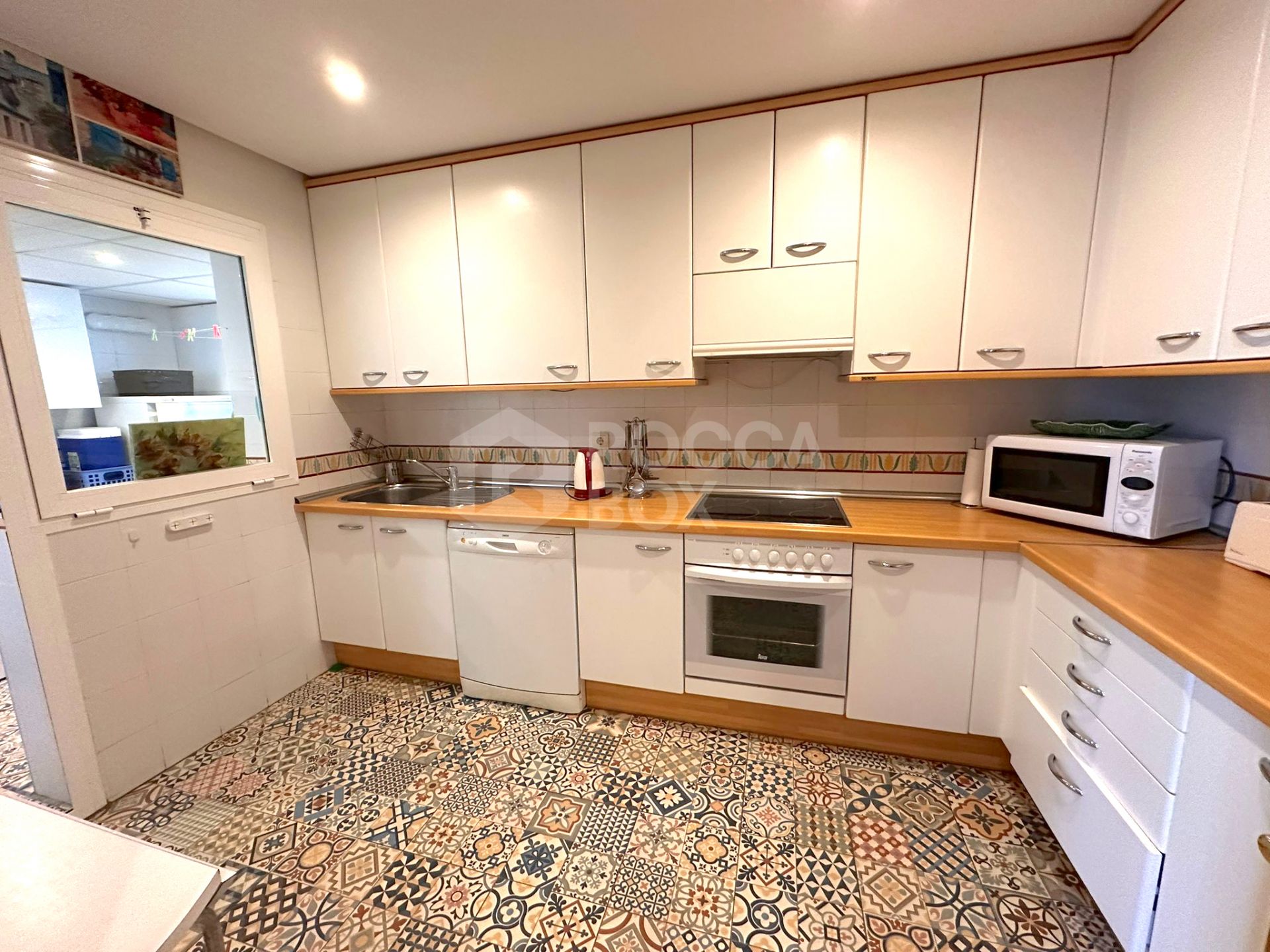 Exclusive Apartment for Sale in Costalita Urbanization, Estepona - New Golden Mile