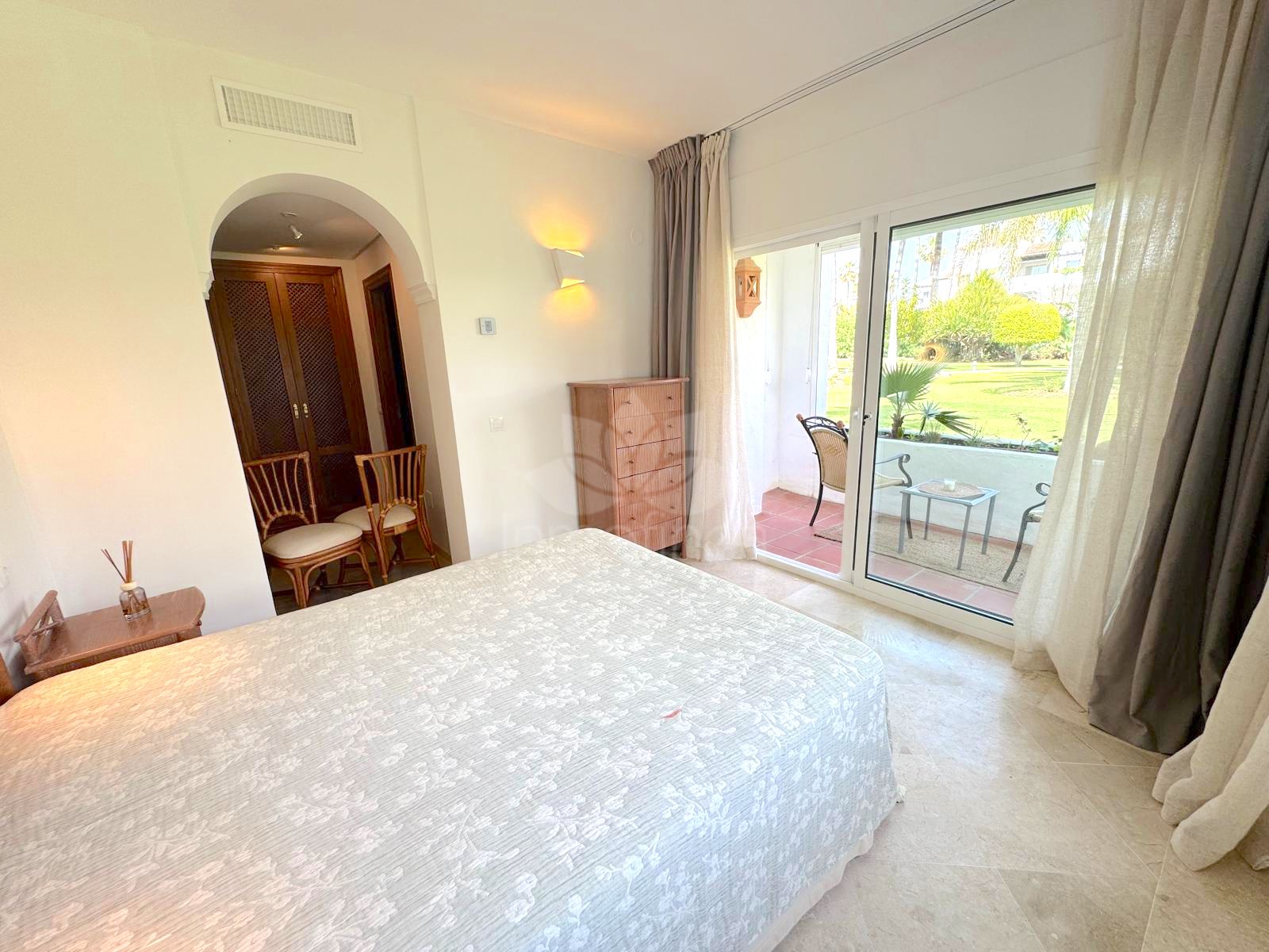 Apartamento Planta Baja en Costalita, Estepona