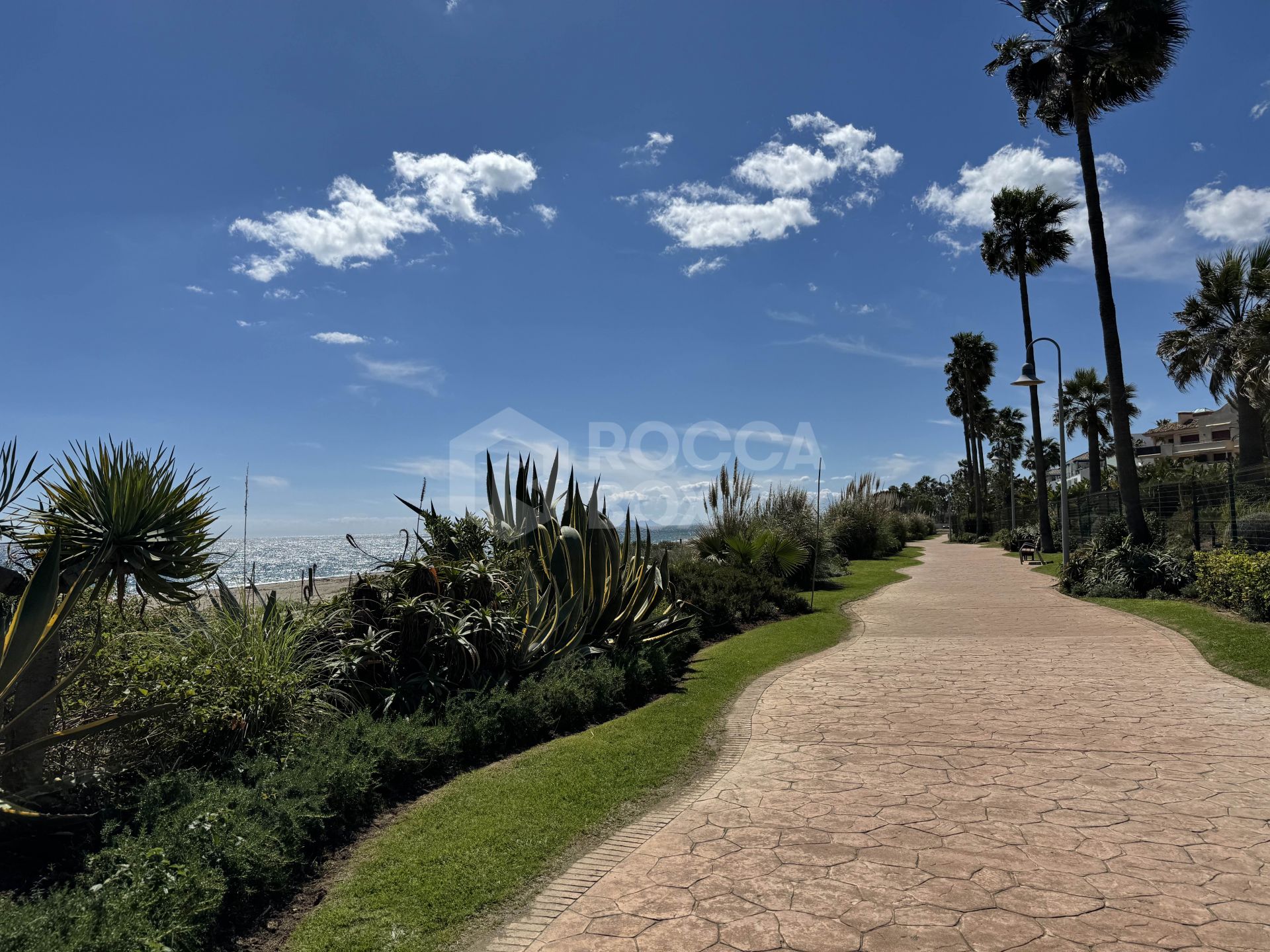Exclusive Apartment for Sale in Costalita Urbanization, Estepona - New Golden Mile