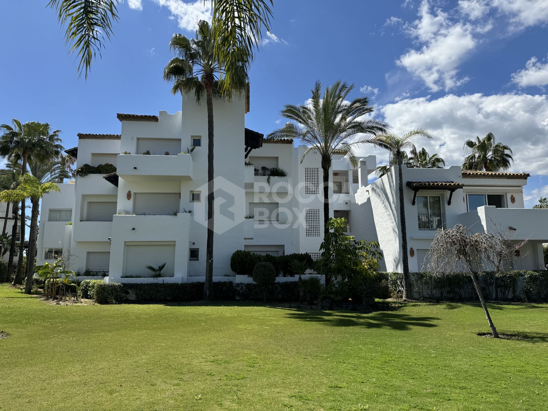 Exclusive Apartment for Sale in Costalita Urbanization, Estepona - New Golden Mile
