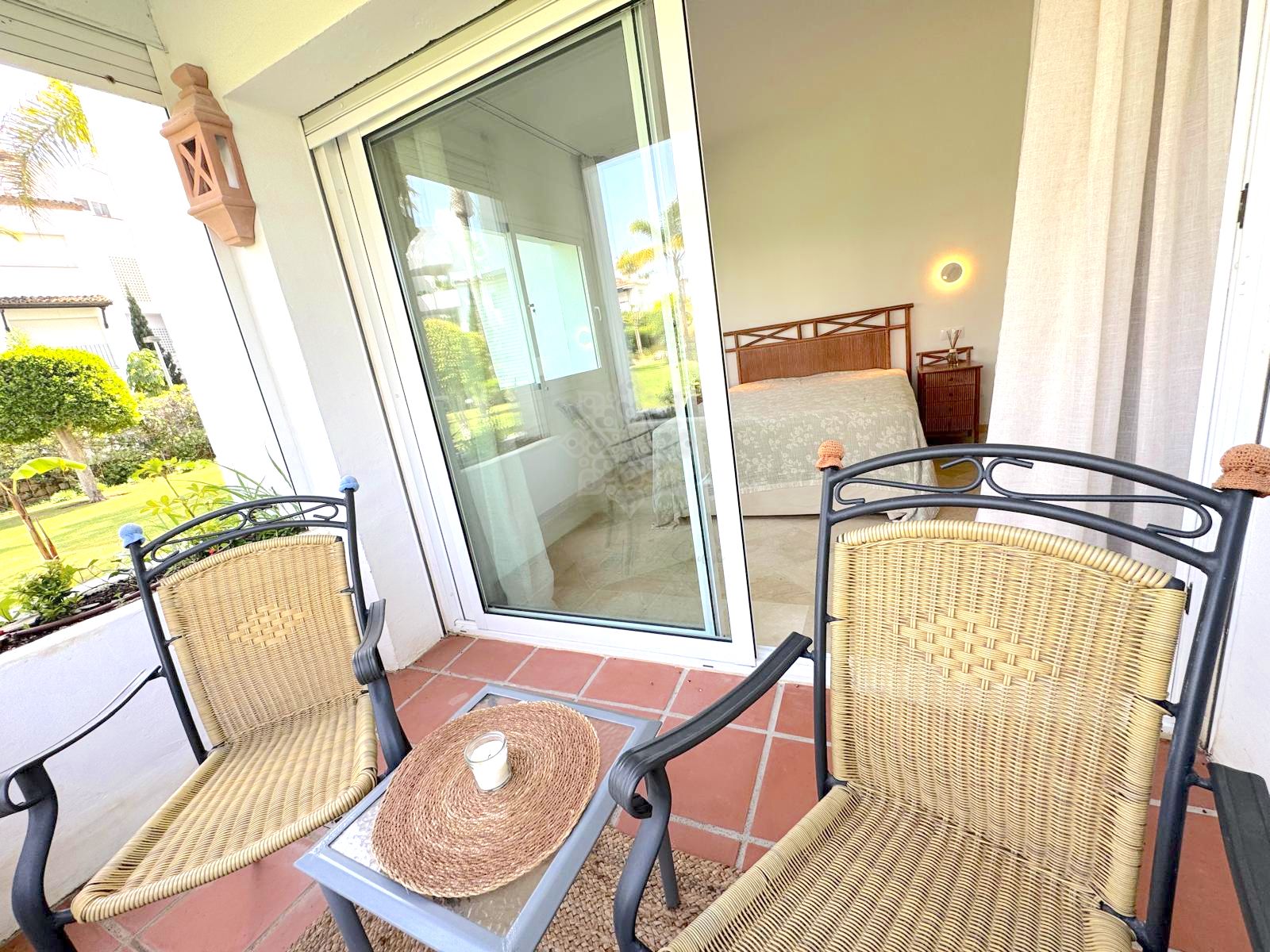 Apartament na parterze w Costalita, Estepona