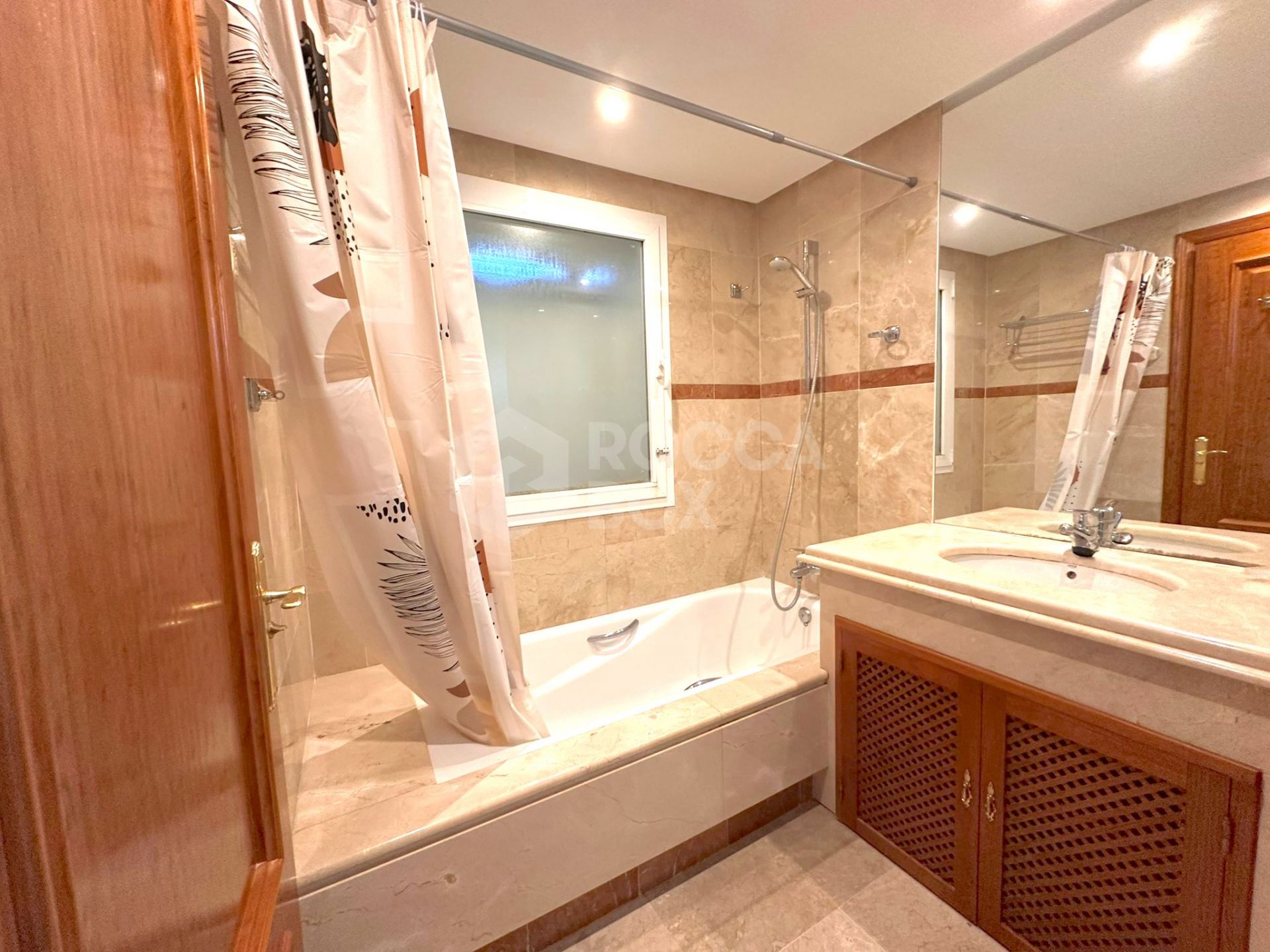 Exclusive Apartment for Sale in Costalita Urbanization, Estepona - New Golden Mile