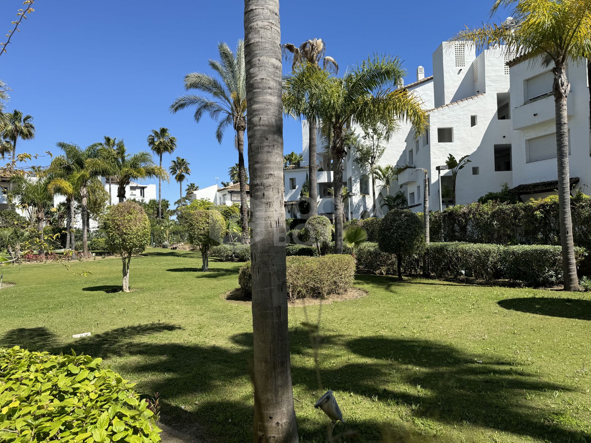 Exclusive Apartment for Sale in Costalita Urbanization, Estepona - New Golden Mile
