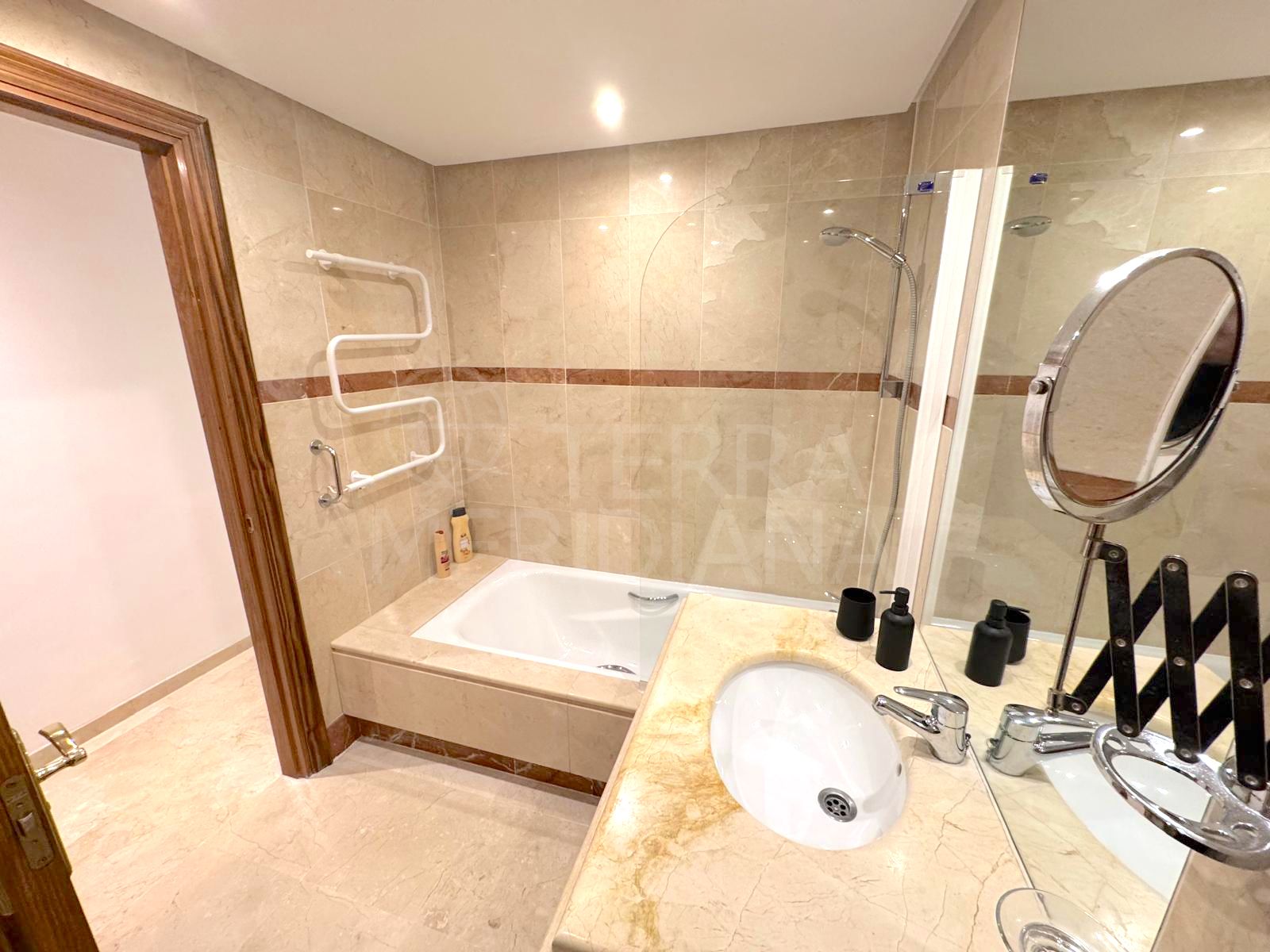 Ground Floor Apartment in Costalita, Estepona