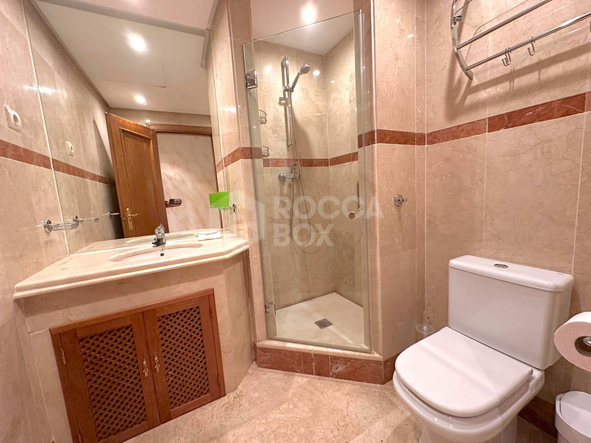 Exclusive Apartment for Sale in Costalita Urbanization, Estepona - New Golden Mile