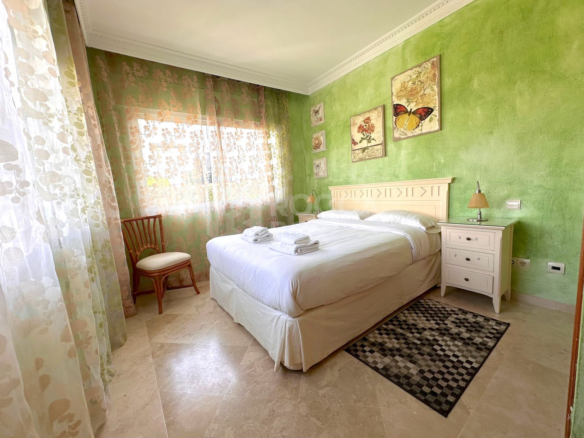 Exclusive Apartment for Sale in Costalita Urbanization, Estepona - New Golden Mile