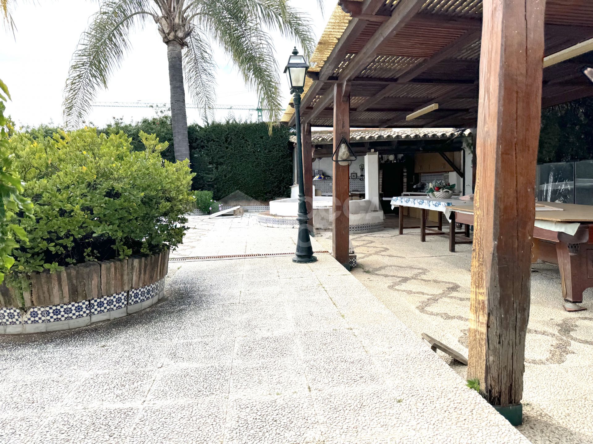 Unique Investment Opportunity in Estepona: Luxury Villa Near the Beach