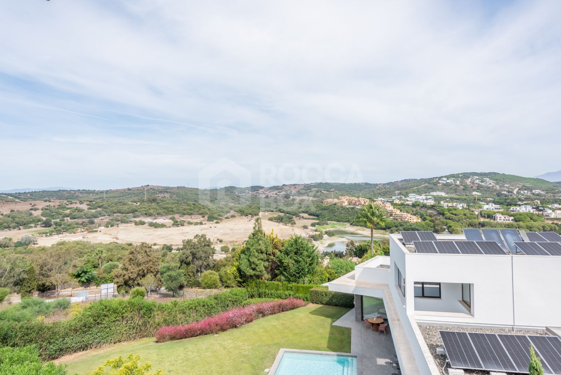 Multilevel contemporary style villa in a quiet location at the end of a cul-de-sac with views to the Almenara Golf Course.