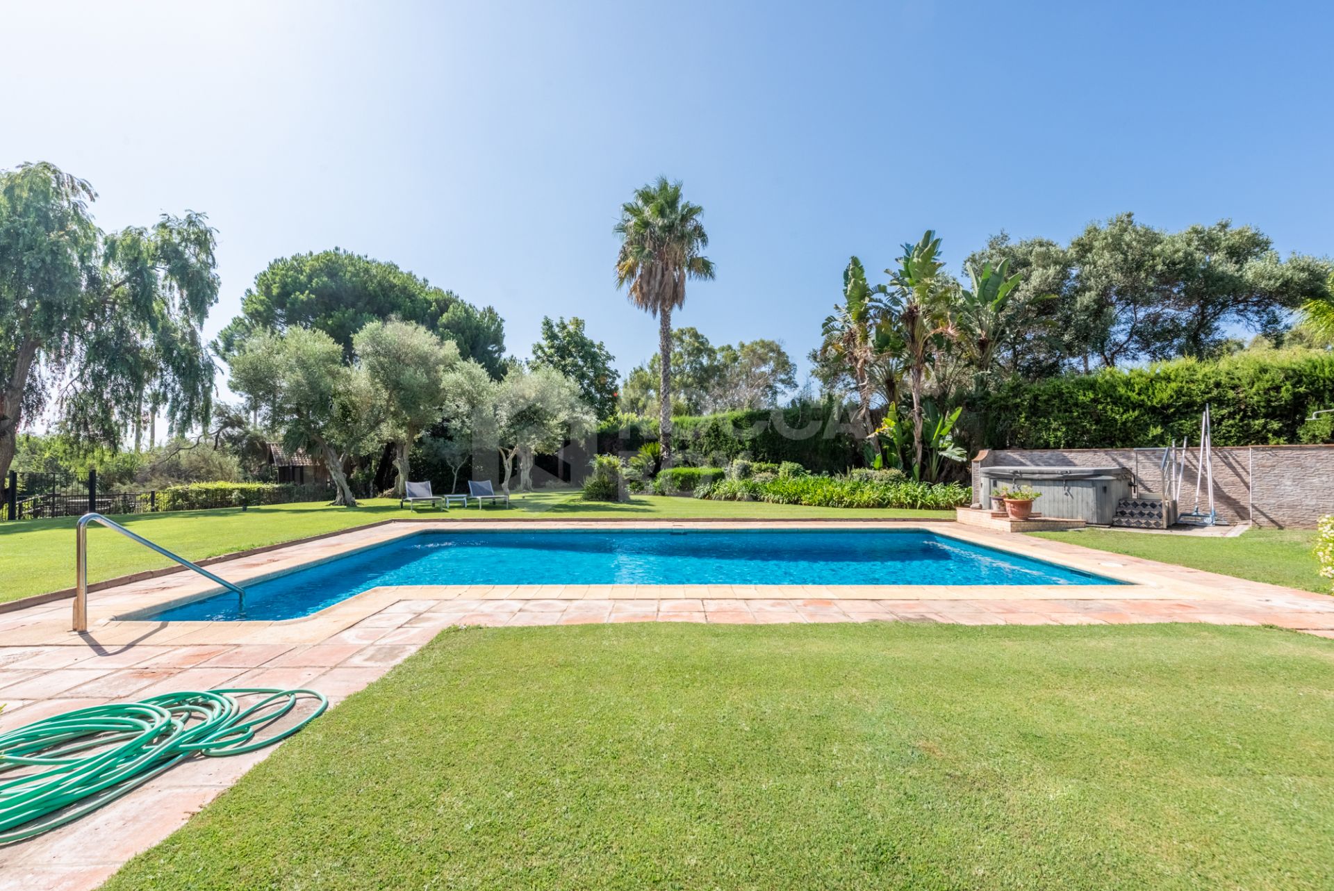 Charming Andalucian style villa in the heart of the Kings and Queens area, Sotogrande Costa.