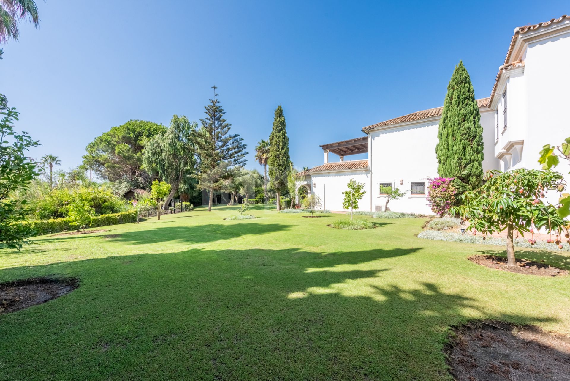 Charming Andalucian style villa in the heart of the Kings and Queens area, Sotogrande Costa.