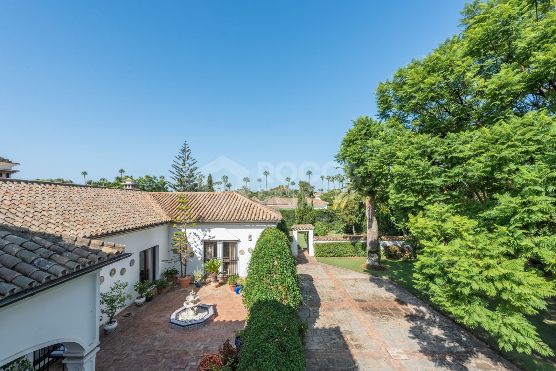 Charming Andalucian style villa in the heart of the Kings and Queens area, Sotogrande Costa.