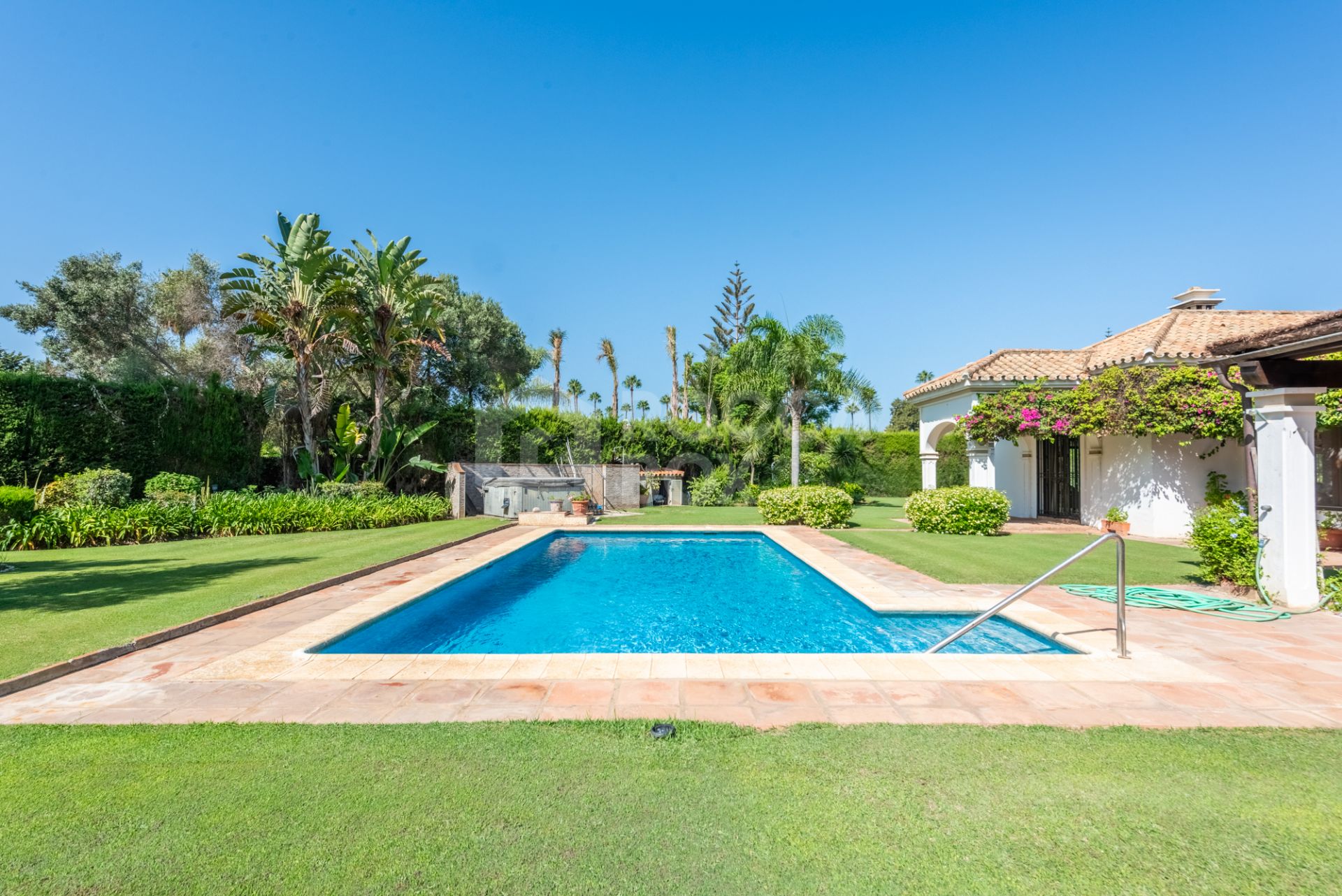 Charming Andalucian style villa in the heart of the Kings and Queens area, Sotogrande Costa.