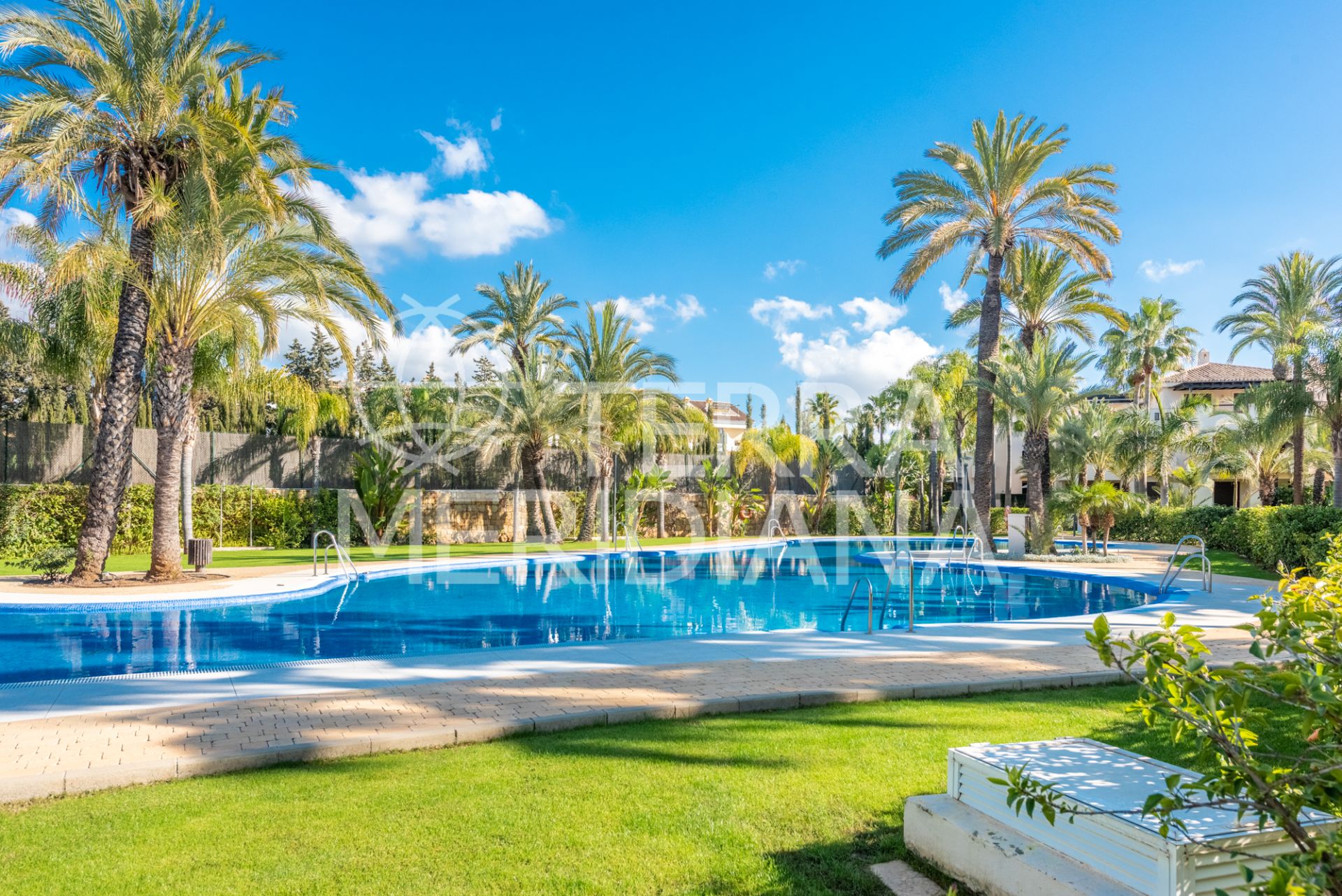 Ground Floor Apartment in Medina de Banús, Marbella