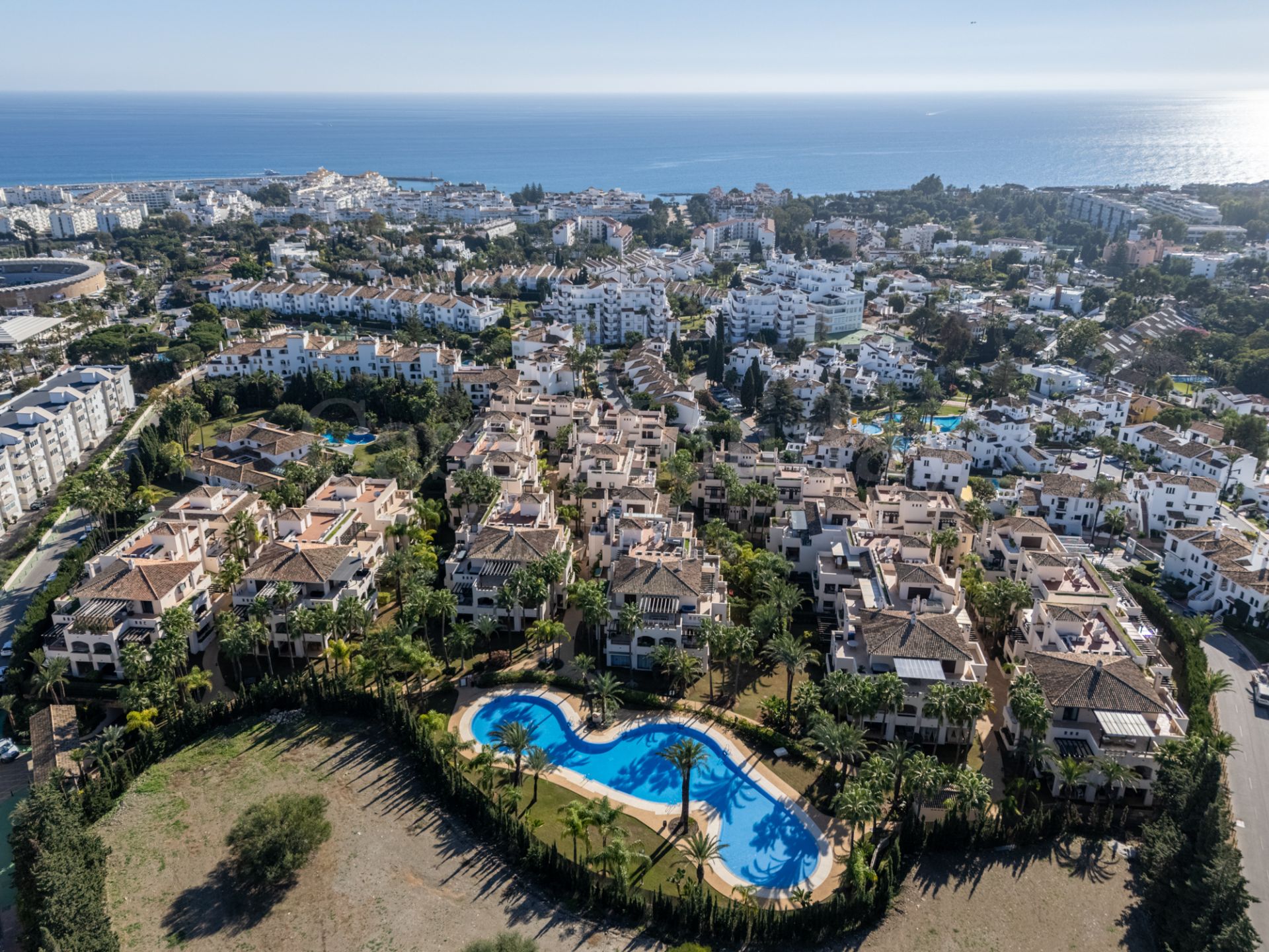 Apartamento Planta Baja en Medina de Banús, Marbella