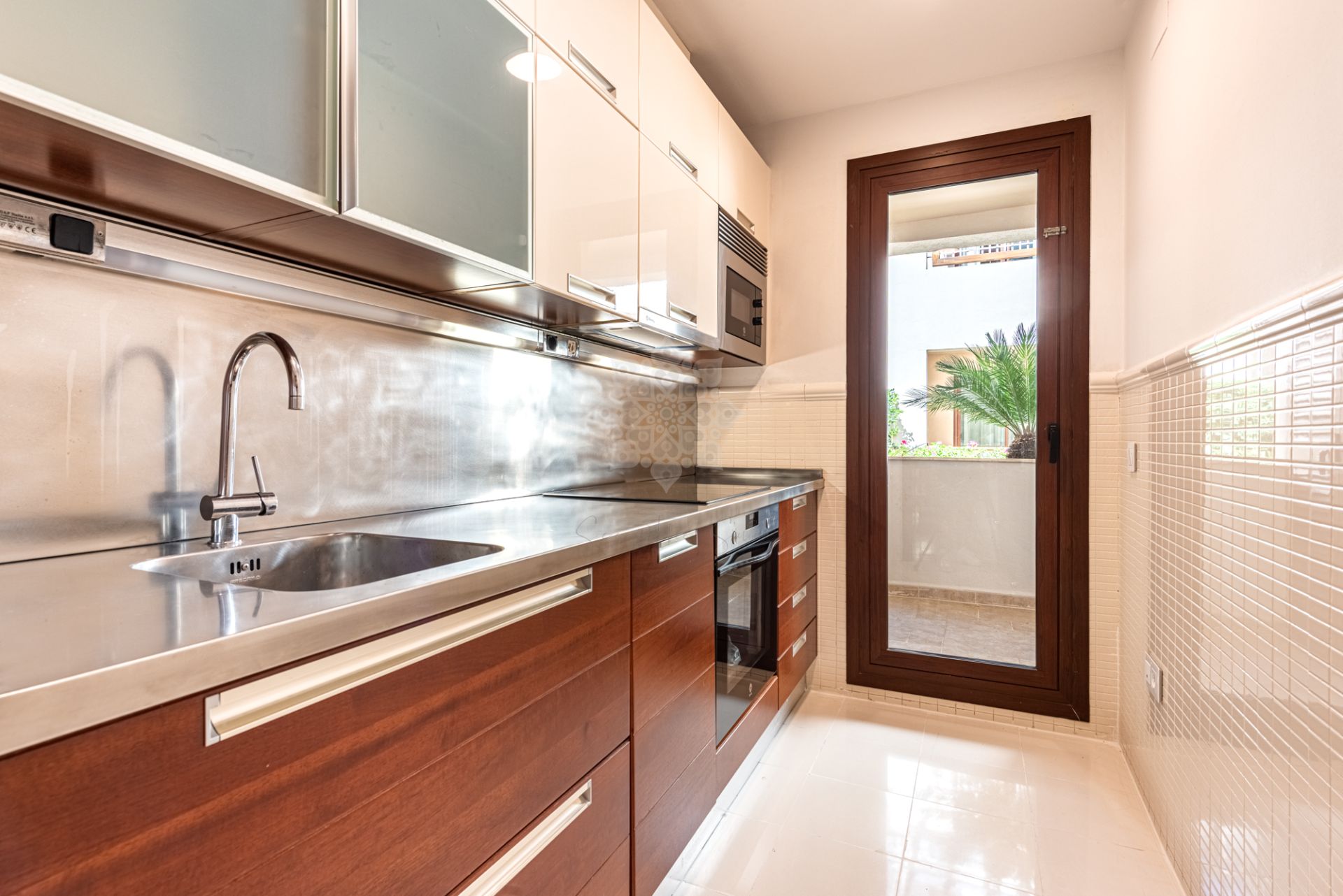 Ground Floor Apartment in Medina de Banús, Marbella