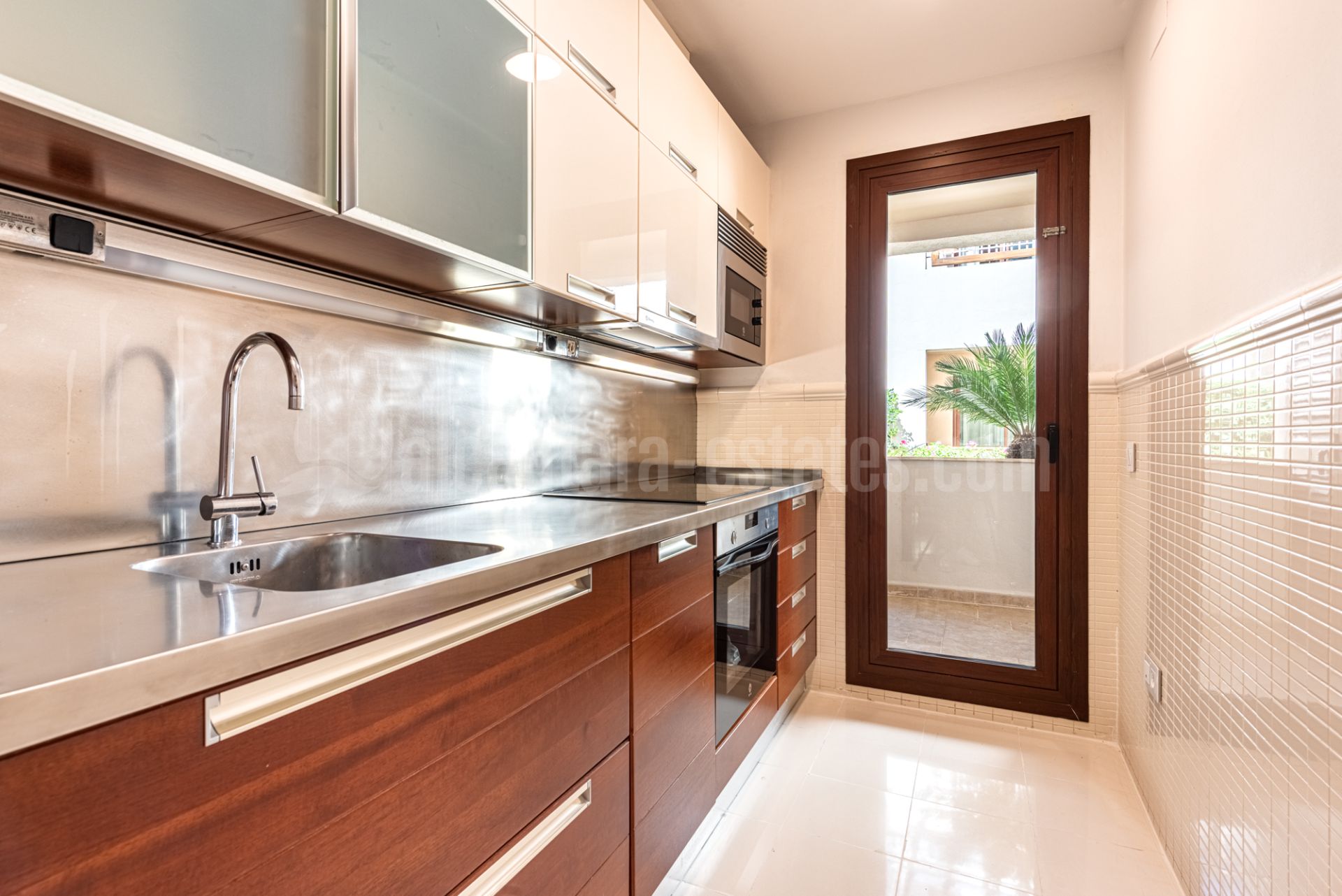 Ground Floor Apartment in Medina de Banús, Marbella