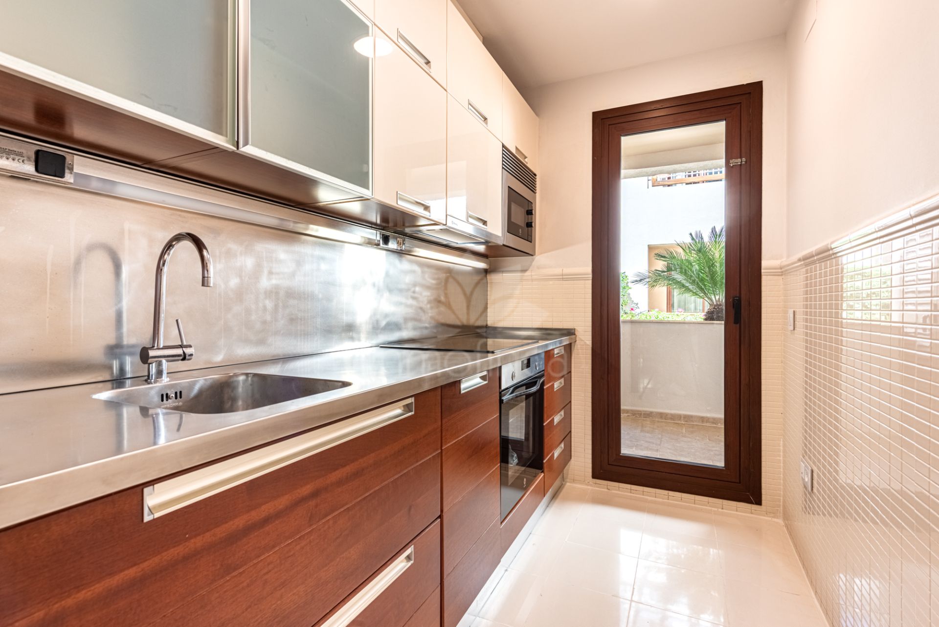 Apartamento Planta Baja en Medina de Banús, Marbella