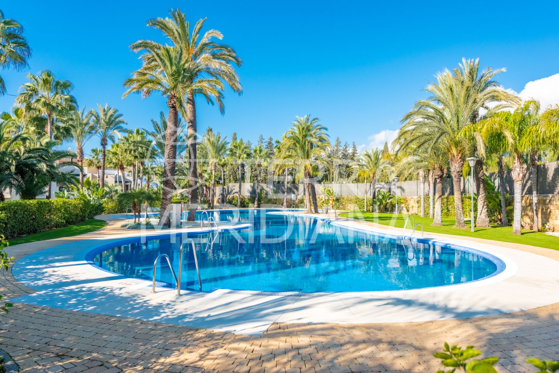 Ground Floor Apartment in Medina de Banús, Marbella