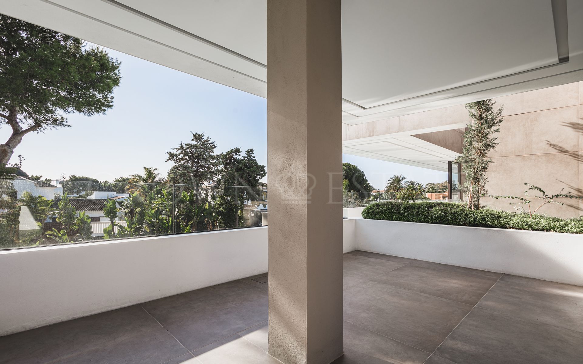 Stunning Modern Villa Steps Away from the Beach!