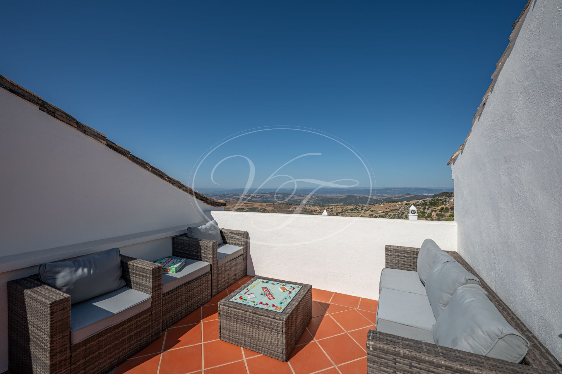 Village House for sale in Casares