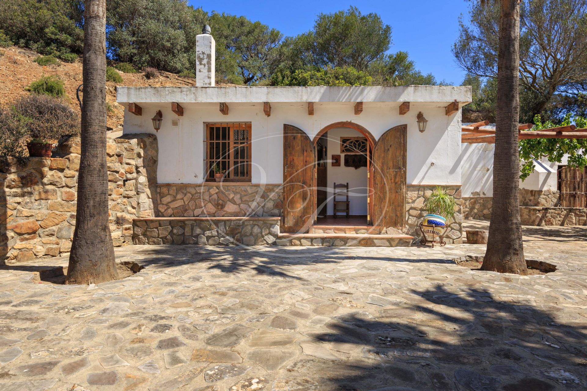 Country House for sale in Alcala de los Gazules