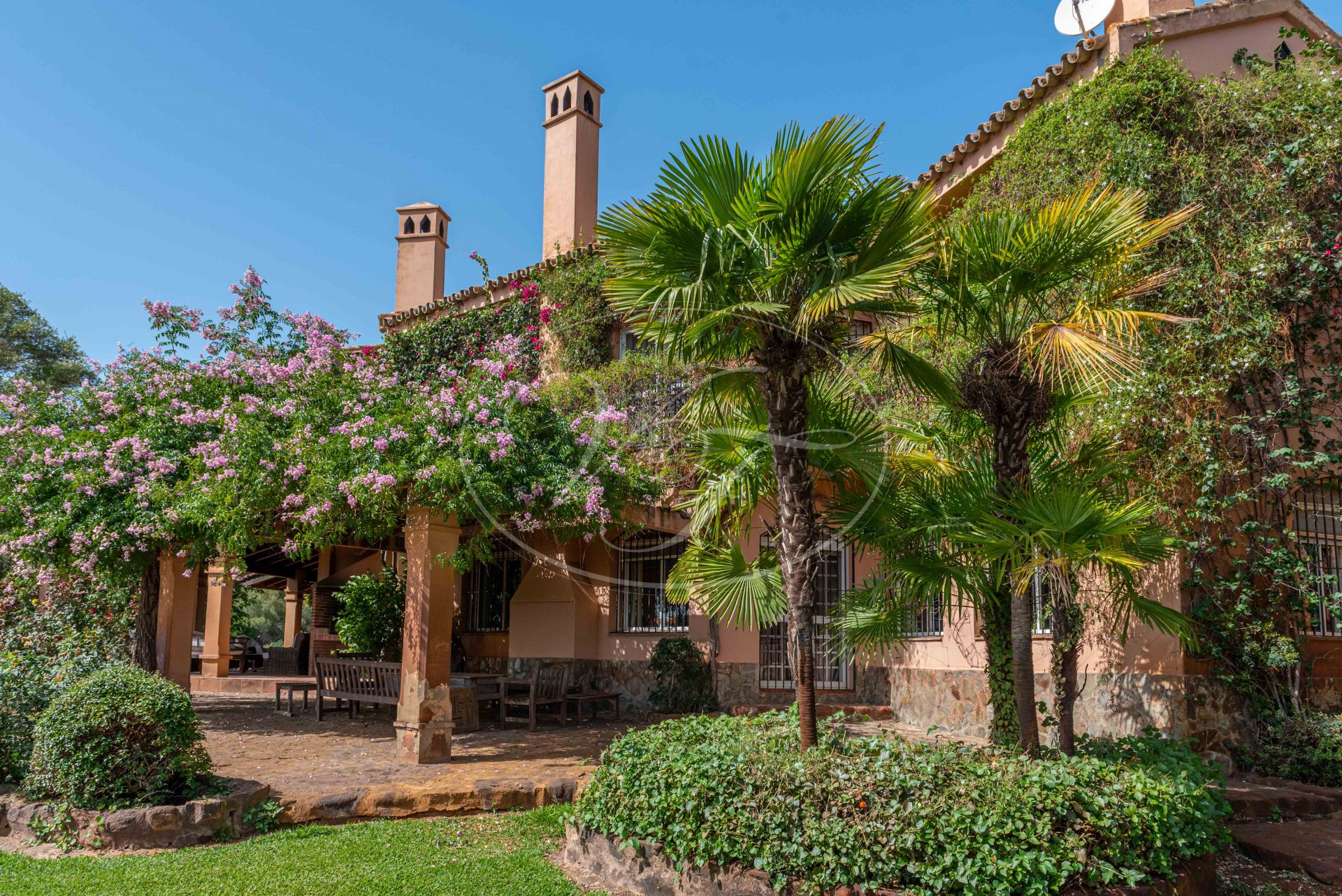 Estate for sale in Seville