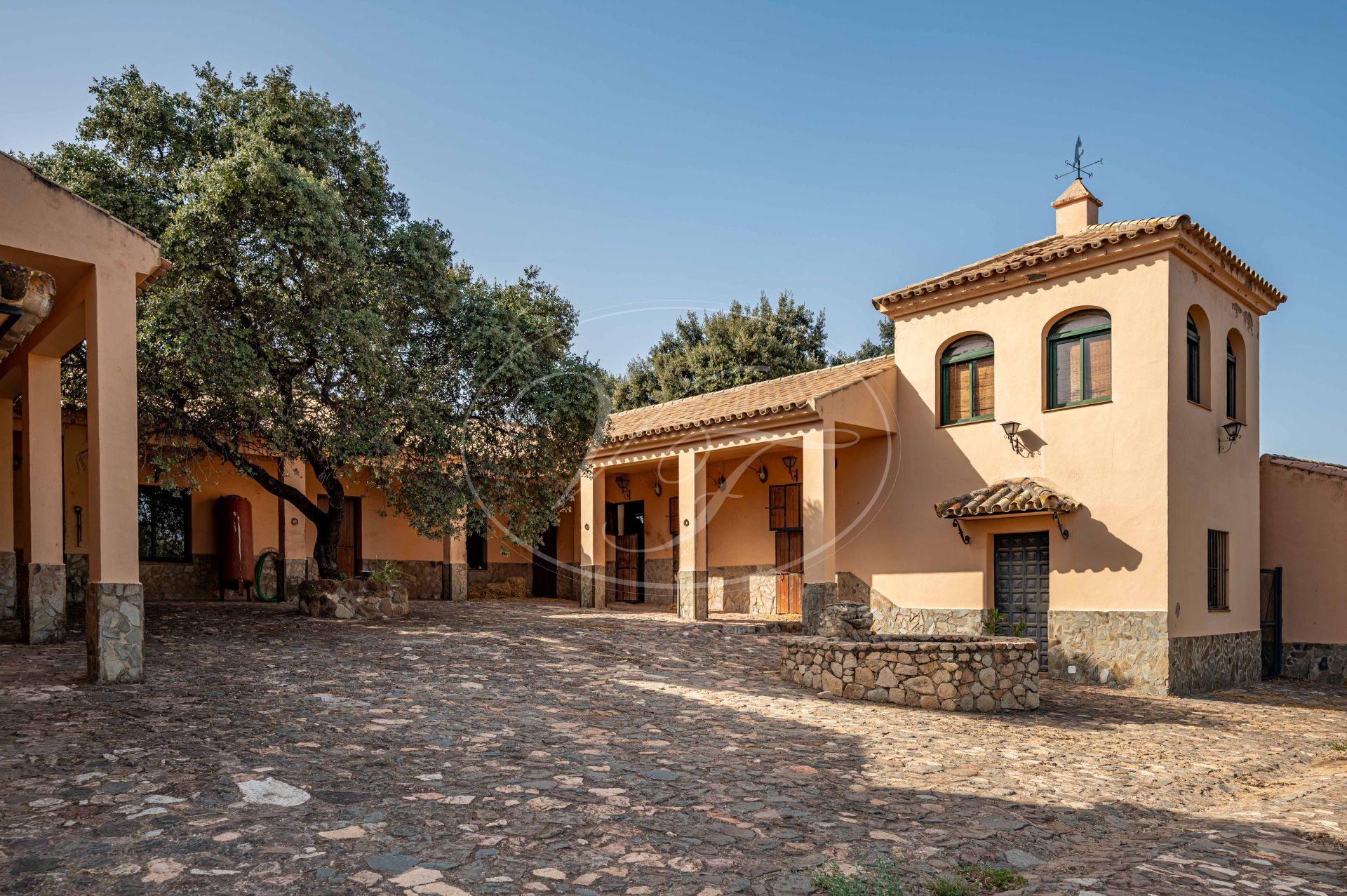 Estate for sale in Seville