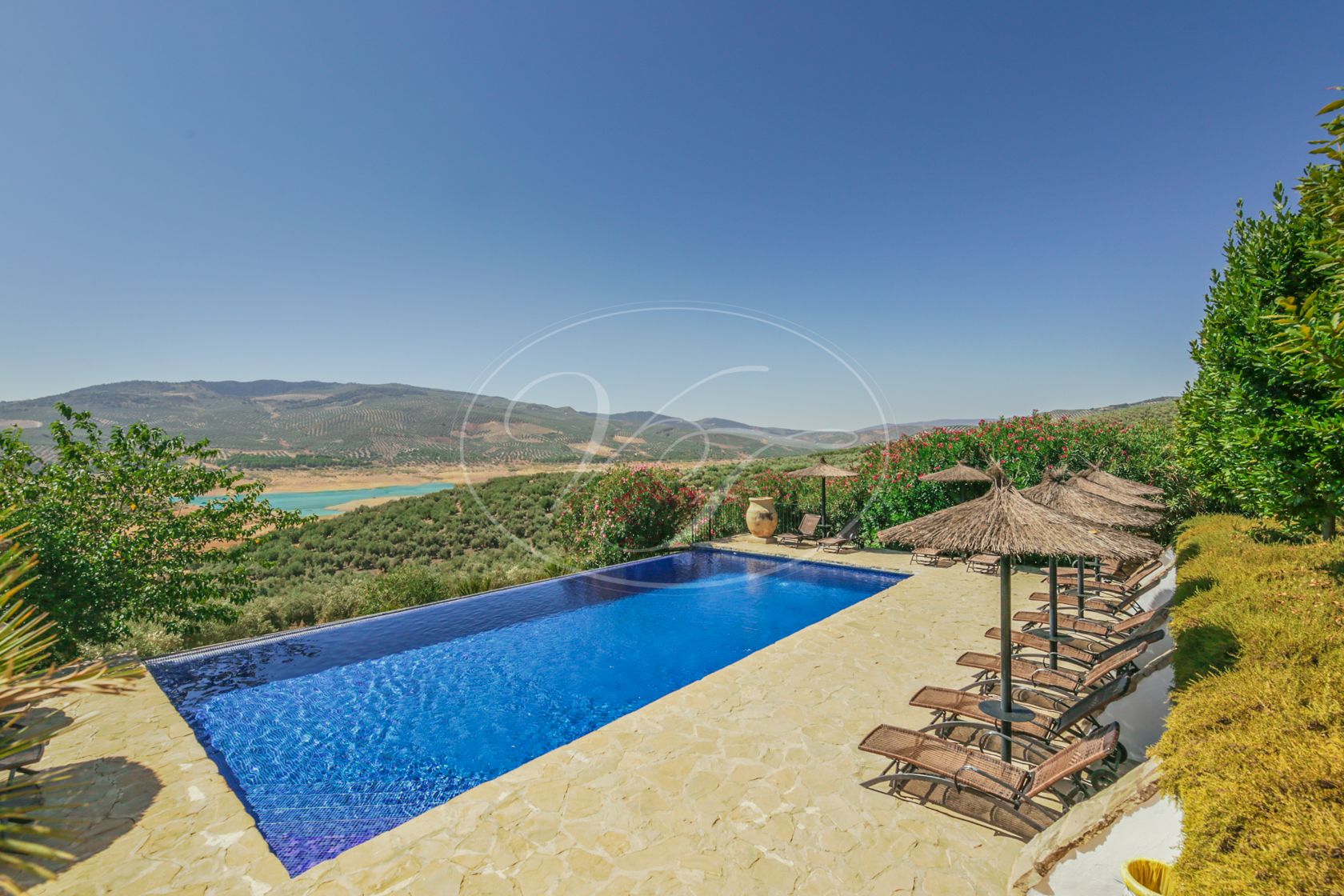 Country House for sale in Iznajar