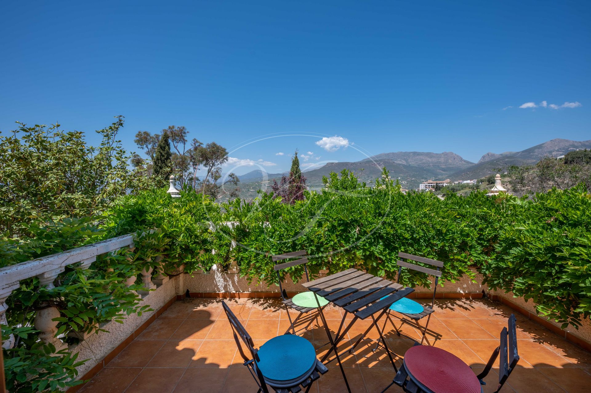 Country House for sale in Alcaucin