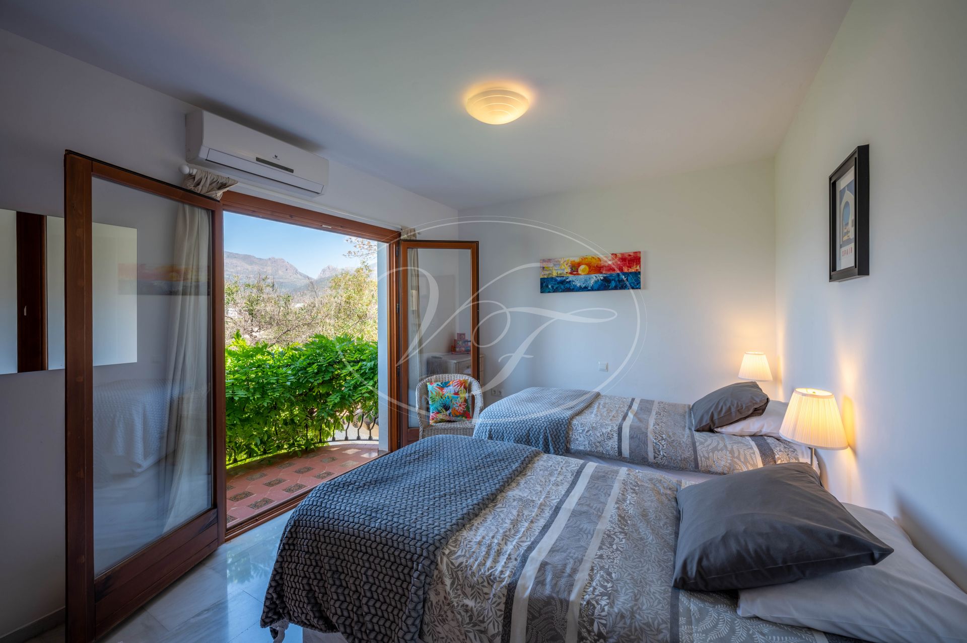 Country House for sale in Alcaucin